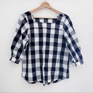 Linen blend black and white check top